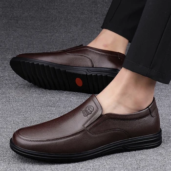 Новост Пролетта 2023 Г., мъжки кожени обувки, с моден тренд, Ежедневни мъжки удобни кожени обувки с мека вътрешна повърхност, мъжки модел обувки