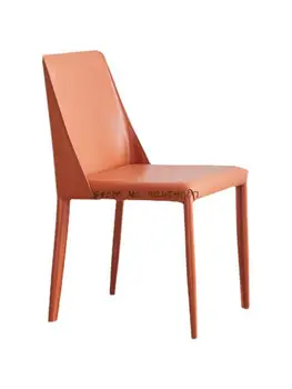 Лесно луксозен кожен стол-седло в италиански стил, модерен минималистичен домашен кът стол в стил loft в индустриален стил, ресторантът на хотела