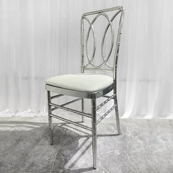 2 бр. евтини бели кожени метални сребристи трапезни столове от неръждаема стомана с штабелируемой облегалка, сватбен стол за банкет