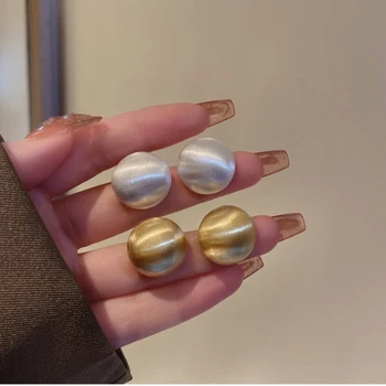 Нови Обеци-розово с копчета златен цвят, Минималистичная кръгла монети, обеци от полиран метал за жени, модни бижута сватба, подарък 2023