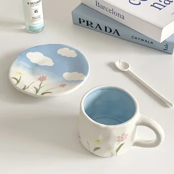 Ръчно рисувани с корейски анимационни модел, сладък керамични набор от кафе чаши, Чиния за закуски с блюдцем за следобеден чай с високо ниво