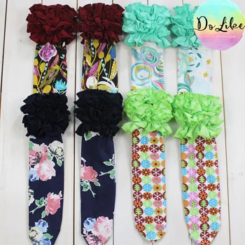 Няколко опции за цветове с цветя модел за малки момичета дрехи от мек материал с къдри по поръчка красиви бързо съхнещи чорапи